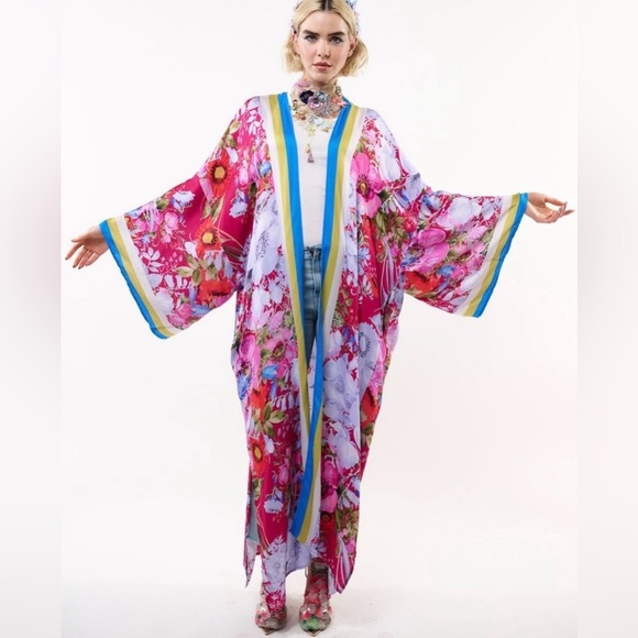 Aratta Tops - NEW Aratta STARLETTA MAXI KIMONO Kimono in Pink and Blue Floral Maxi BEA…